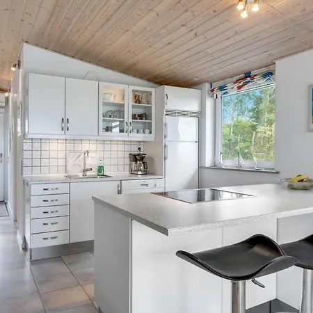 2 Bedroom Stunning In Ebeltoft