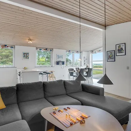 2 Bedroom Stunning In Ebeltoft